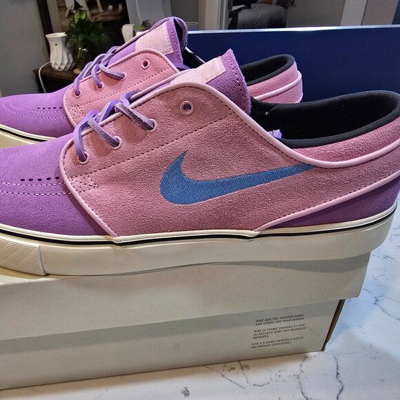 BRAND NEW Nike SB Janoski+ 'Lilac Medium Soft Pink' DV5475-500 MENS SIZE 10 SHOE - Picture 1 of 13